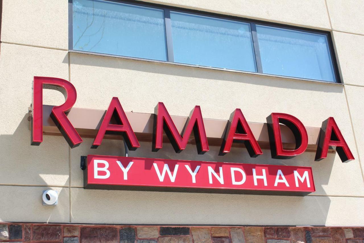 Hotel Ramada By Wyndham Bronx Terminal New York Exterior foto