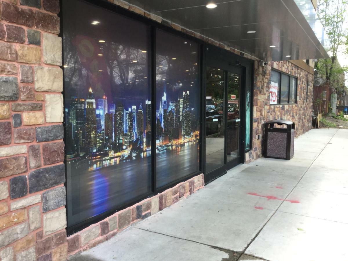 Hotel Ramada By Wyndham Bronx Terminal New York Exterior foto